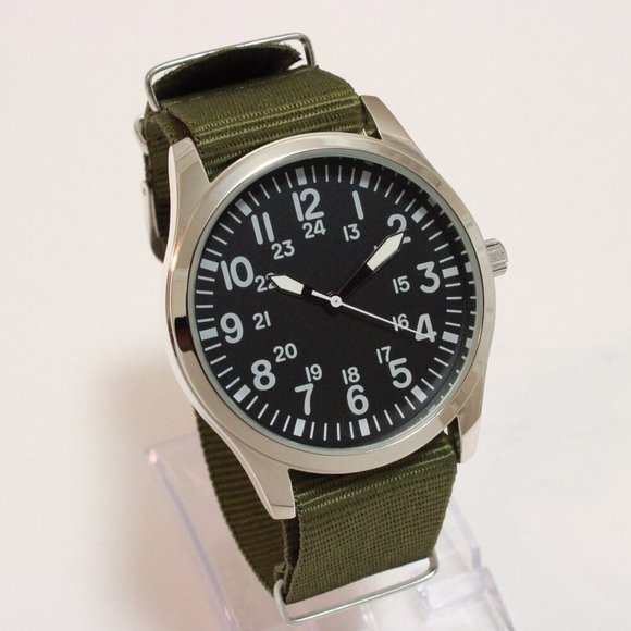 Men's Quartz Field Watch Silver Tone Case Green Military Strap 42mm - Picture 2 of 11